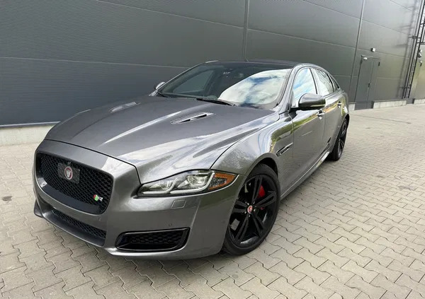 samochody osobowe Jaguar XJR cena 175000 przebieg: 112400, rok produkcji 2017 z Poznań